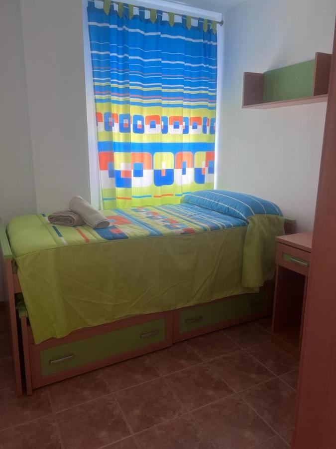 Apartamentos La Caleta Калета Де Велес Екстериор снимка